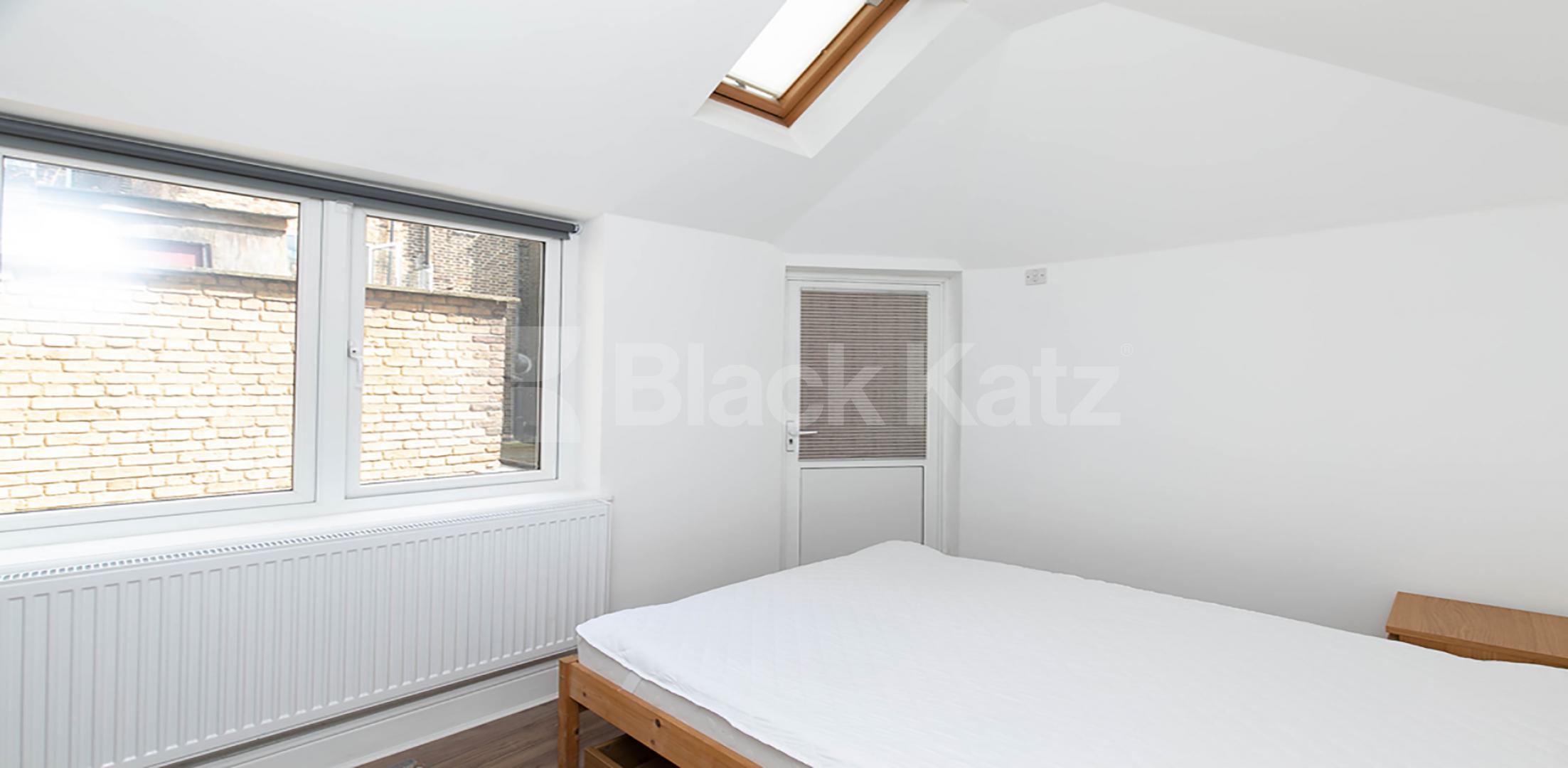 			ZONE 1 MINS TO TUBE!, 2 Bedroom, 1 bath, 1 reception Flat			 Wicklow Street, KINGS CROSS